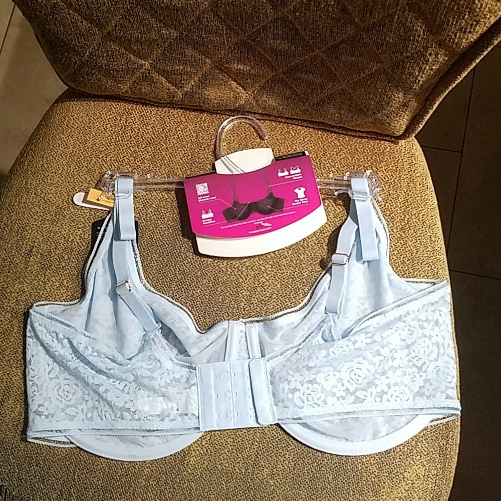 Maidenform Pure Comfort Stretch Lace Demi Underwire Blue Floral Lace Bra NWT - Picture 2 of 3